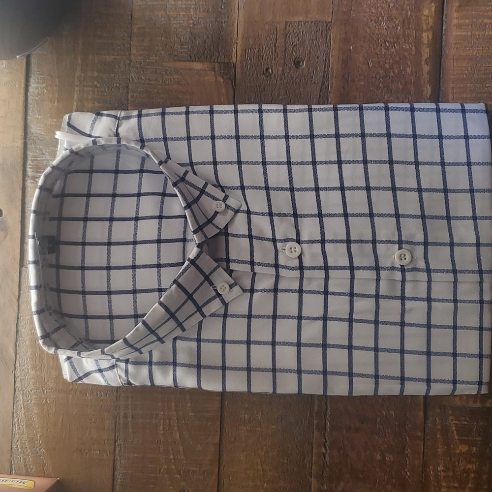 Mens short sleeve dress shirt